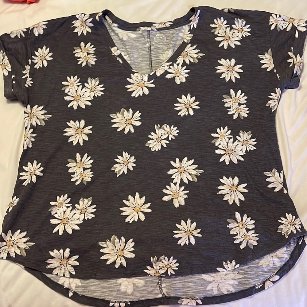 Maurice’s 24/7 tee size 2